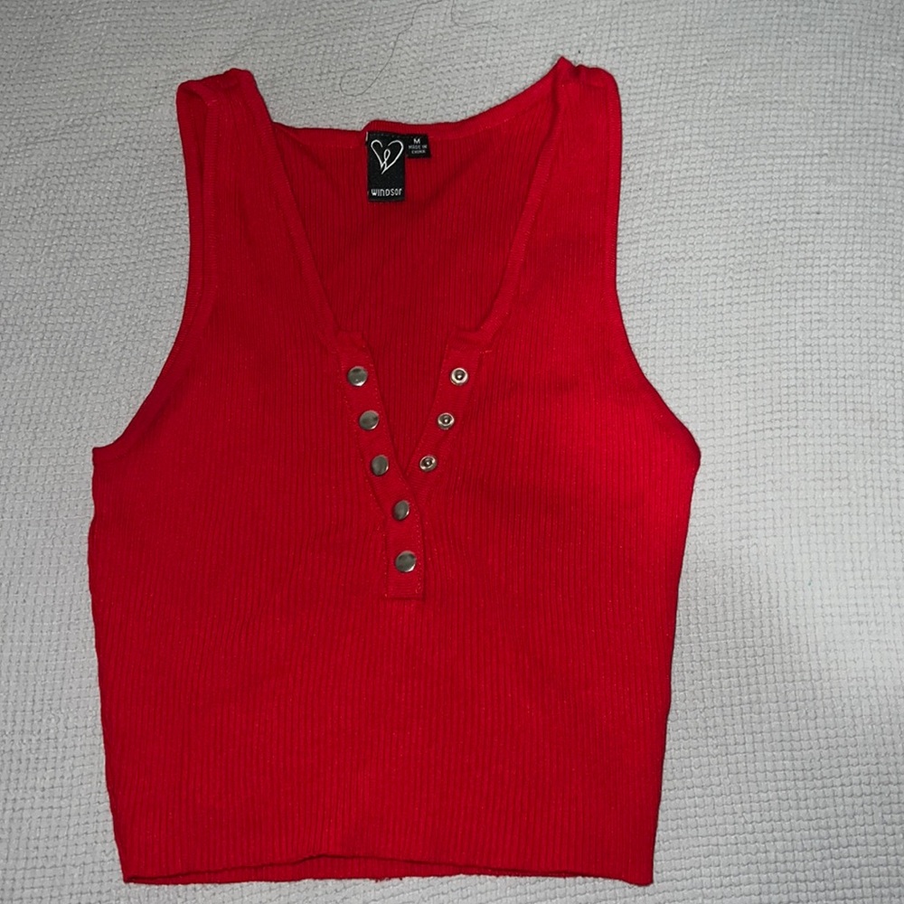 Crop top/ worn twice / in great condition